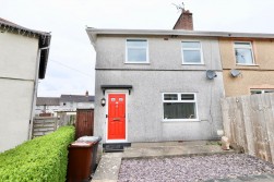 Llwyn-On Crescent, Oakdale, NP12