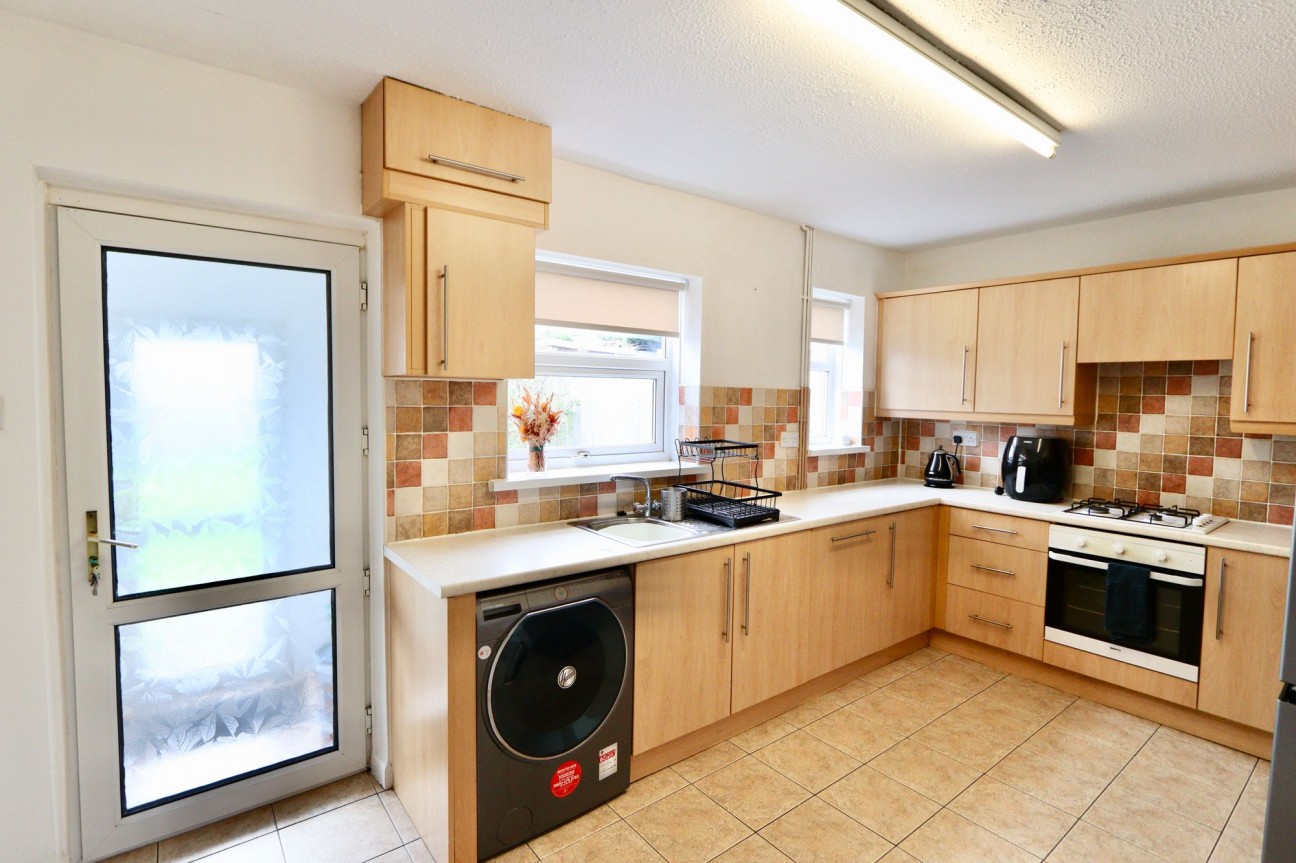 Llwyn-On Crescent, Oakdale, NP12