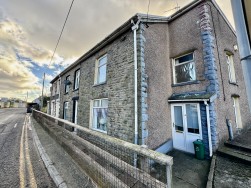 Penrhiwfer Road, Tonypandy, CF40