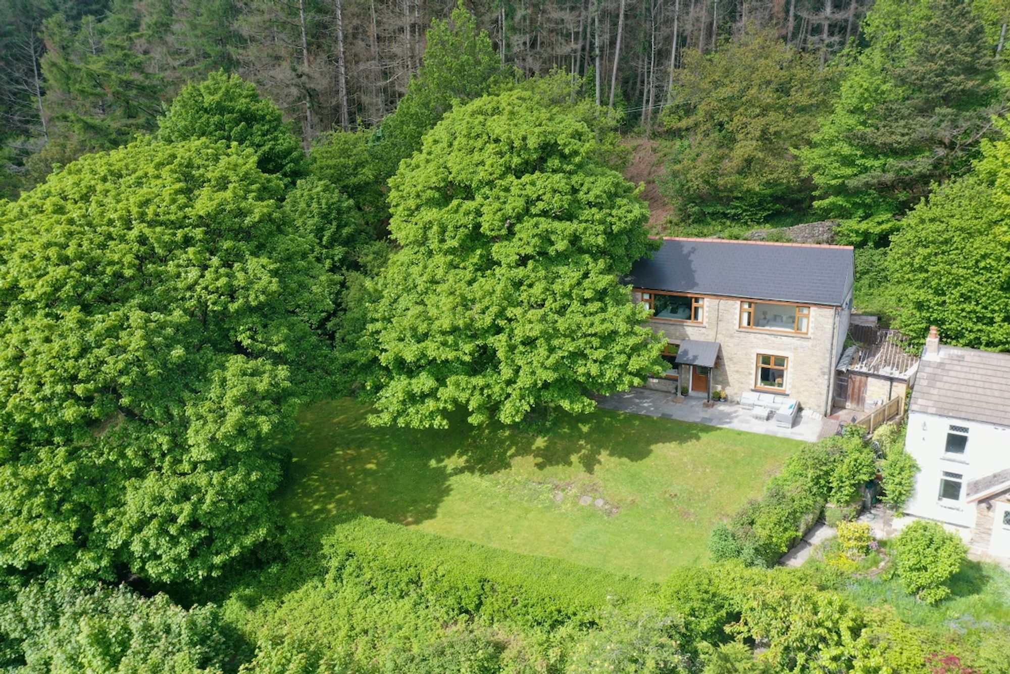 Cefn Road Upper, Deri, CF81