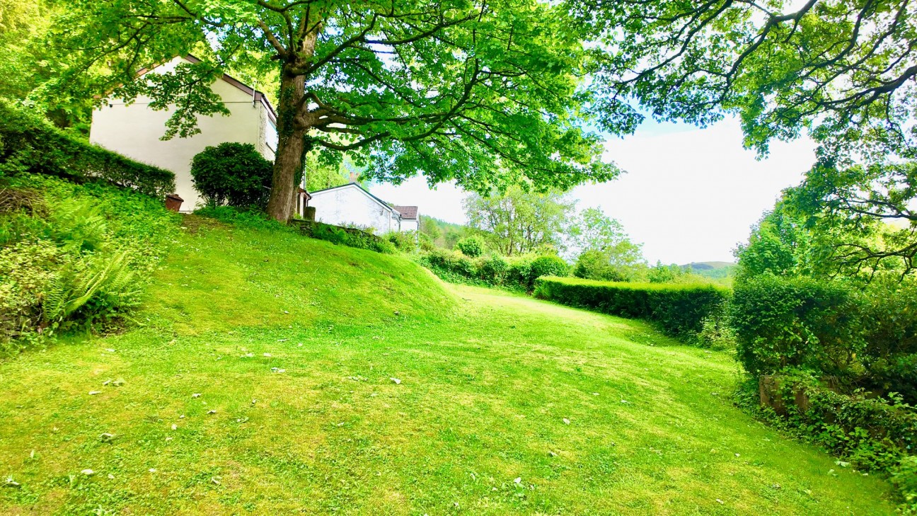 Cefn Road Upper, Deri, CF81