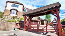 Aspen Avenue, Blackwood, NP12