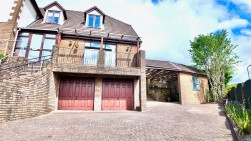 Aspen Avenue, Blackwood, NP12