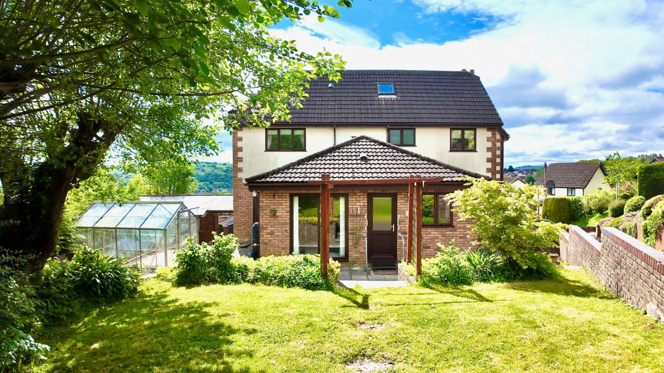 Aspen Avenue, Blackwood, NP12