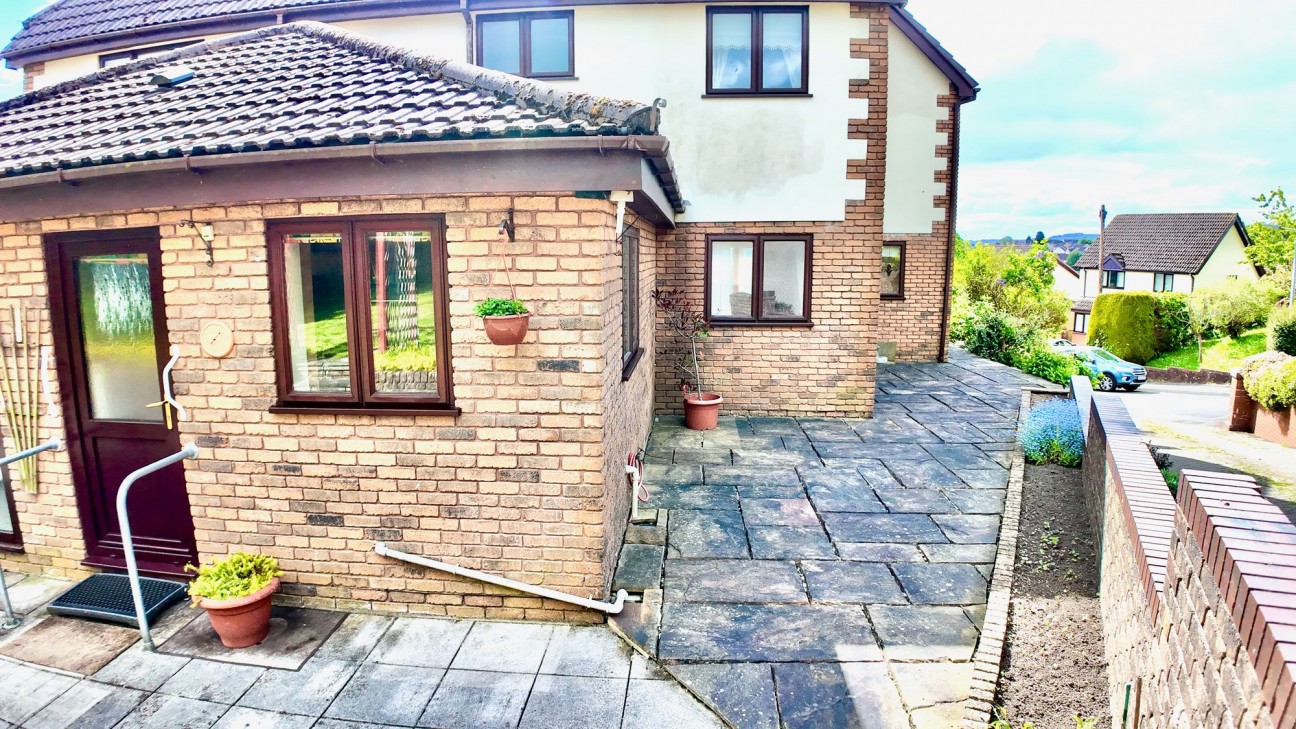 Aspen Avenue, Blackwood, NP12