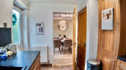 Tir-Berllan, Oakdale, NP12