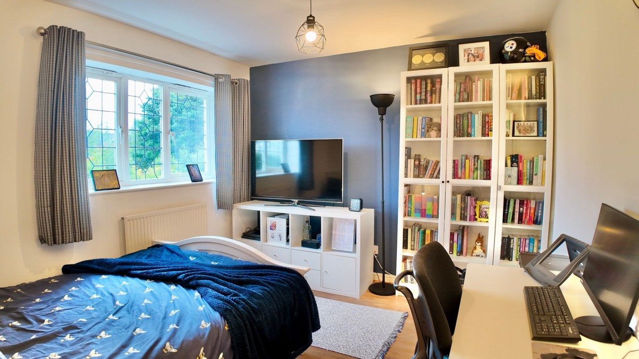 Tir-Berllan, Oakdale, NP12