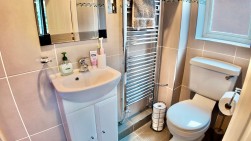 Tir-Berllan, Oakdale, NP12