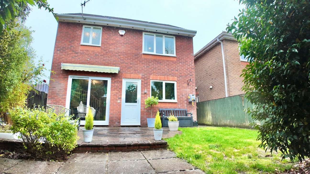 Tir-Berllan, Oakdale, NP12