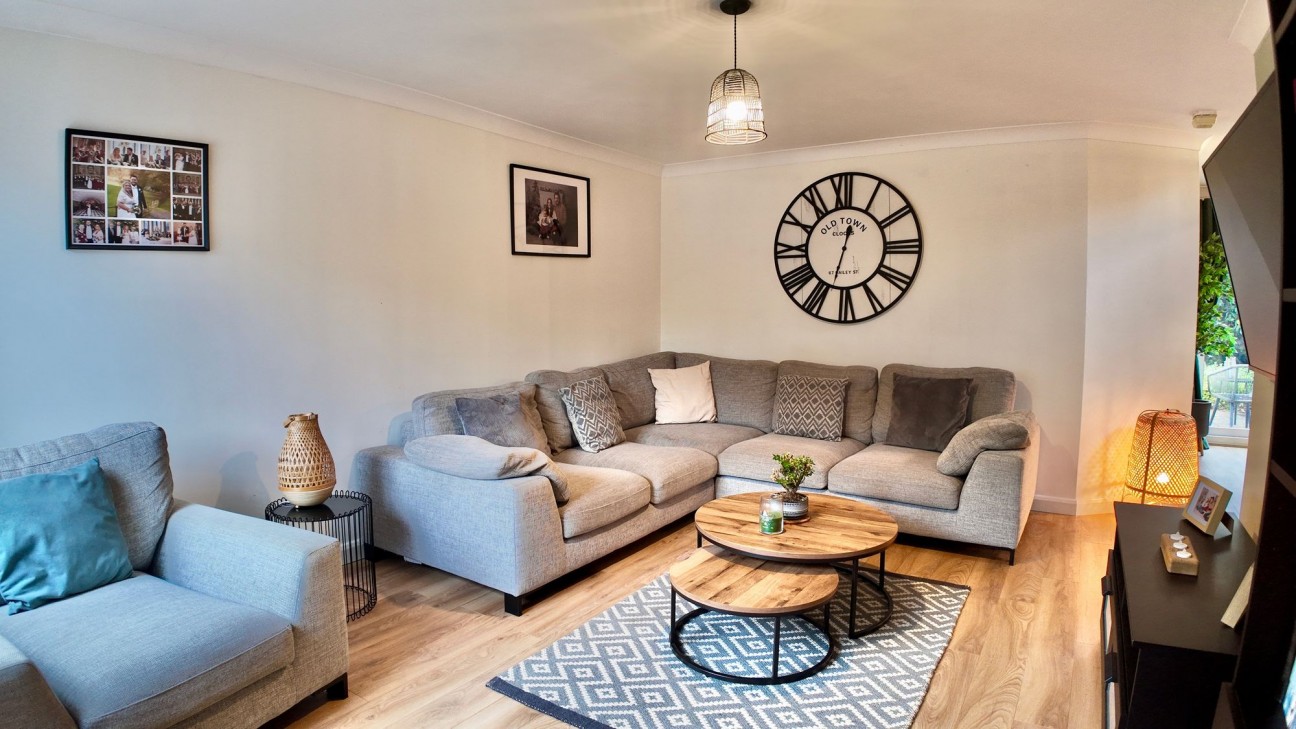 Tir-Berllan, Oakdale, NP12