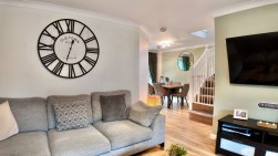 Tir-Berllan, Oakdale, NP12