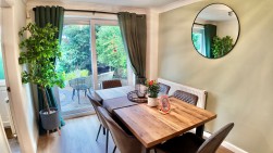 Tir-Berllan, Oakdale, NP12