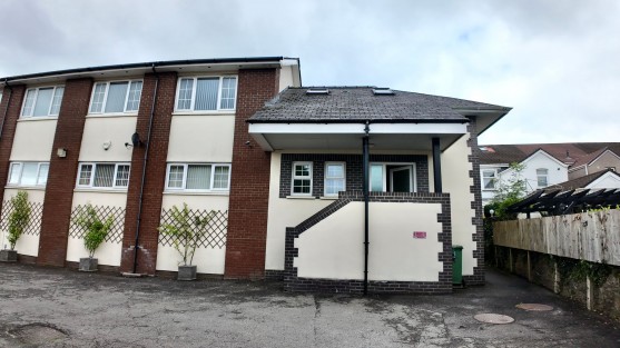 Hall Street, Blackwood, NP12