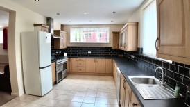 Hall Street, Blackwood, NP12