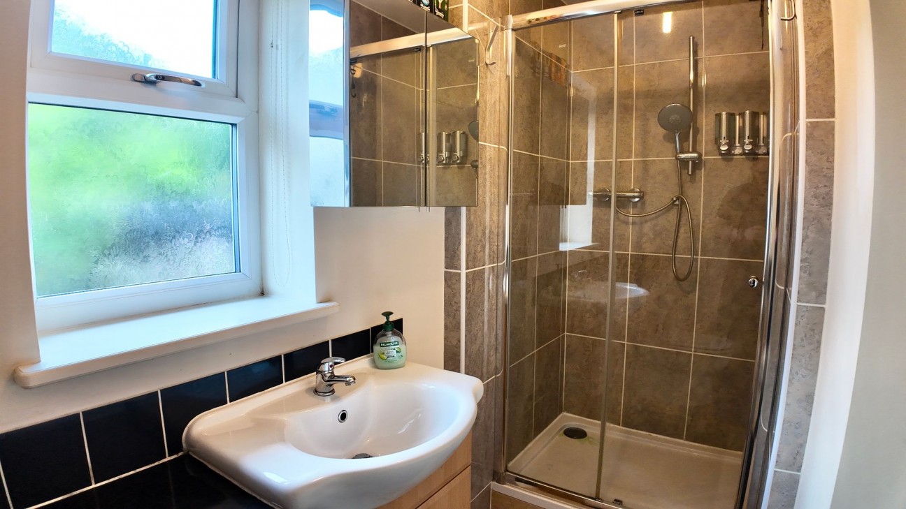 Hall Street, Blackwood, NP12
