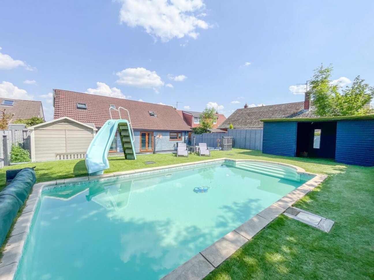 Fairfield, Penperlleni, NP4