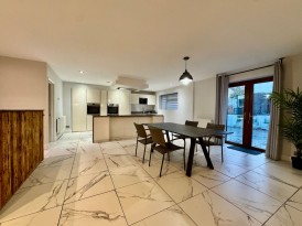 Fairfield, Penperlleni, NP4