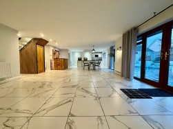 Fairfield, Penperlleni, NP4