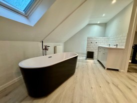 Fairfield, Penperlleni, NP4