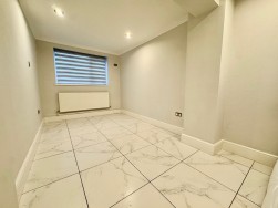 Fairfield, Penperlleni, NP4