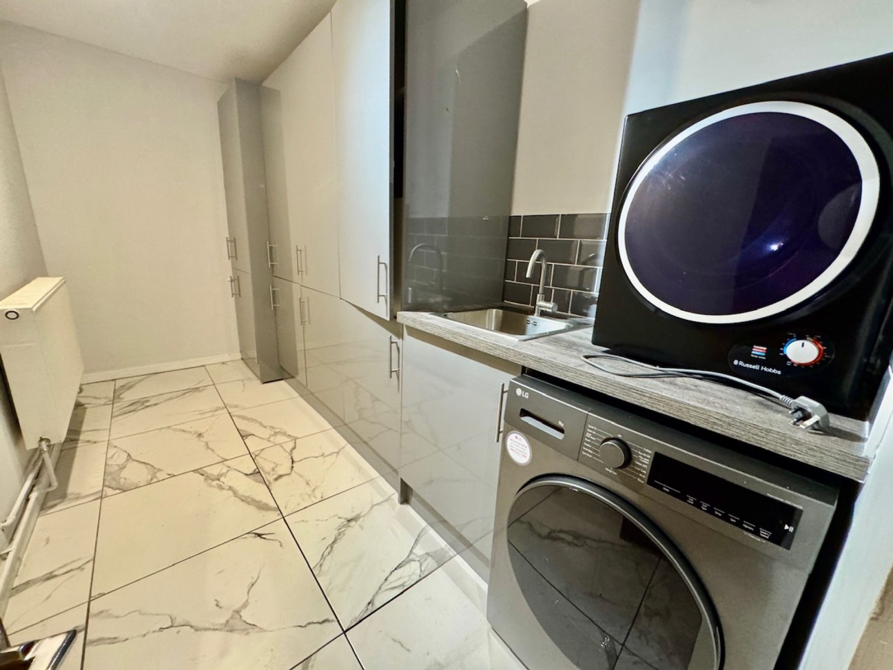 Fairfield, Penperlleni, NP4