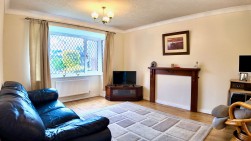 Bryn Derw, Blackwood, NP12