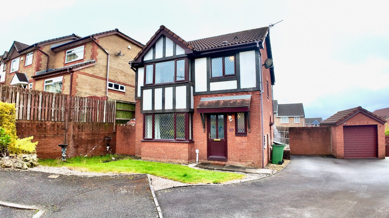 Bryn Derw, Blackwood, NP12