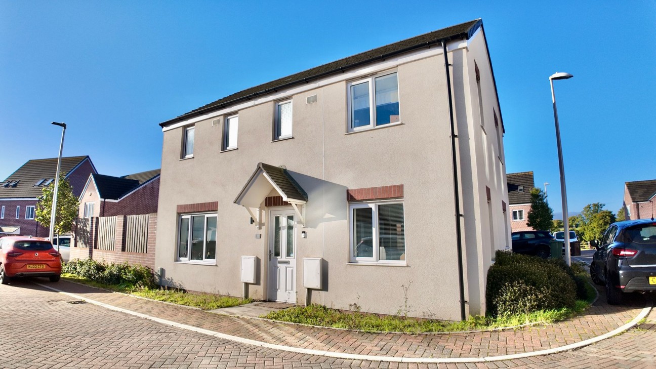 Cae'r Garreg, Oakdale, NP12