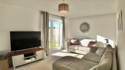 Cae'r Garreg, Oakdale, NP12