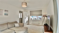 Cae'r Garreg, Oakdale, NP12