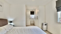 Cae'r Garreg, Oakdale, NP12