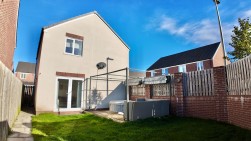 Cae'r Garreg, Oakdale, NP12