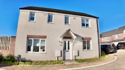 Cae'r Garreg, Oakdale, NP12