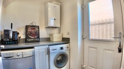 Cae'r Garreg, Oakdale, NP12