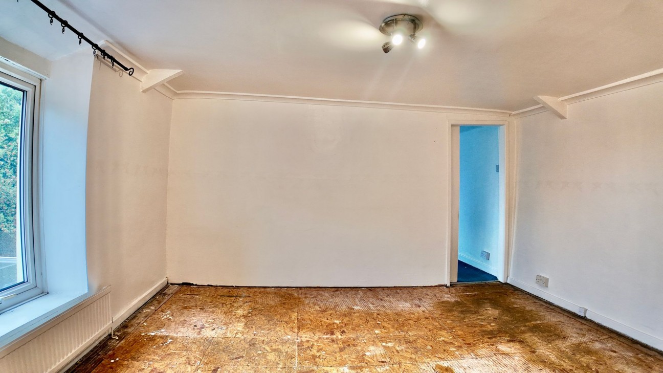 Hafod Fan Terrace, Six Bells, NP13