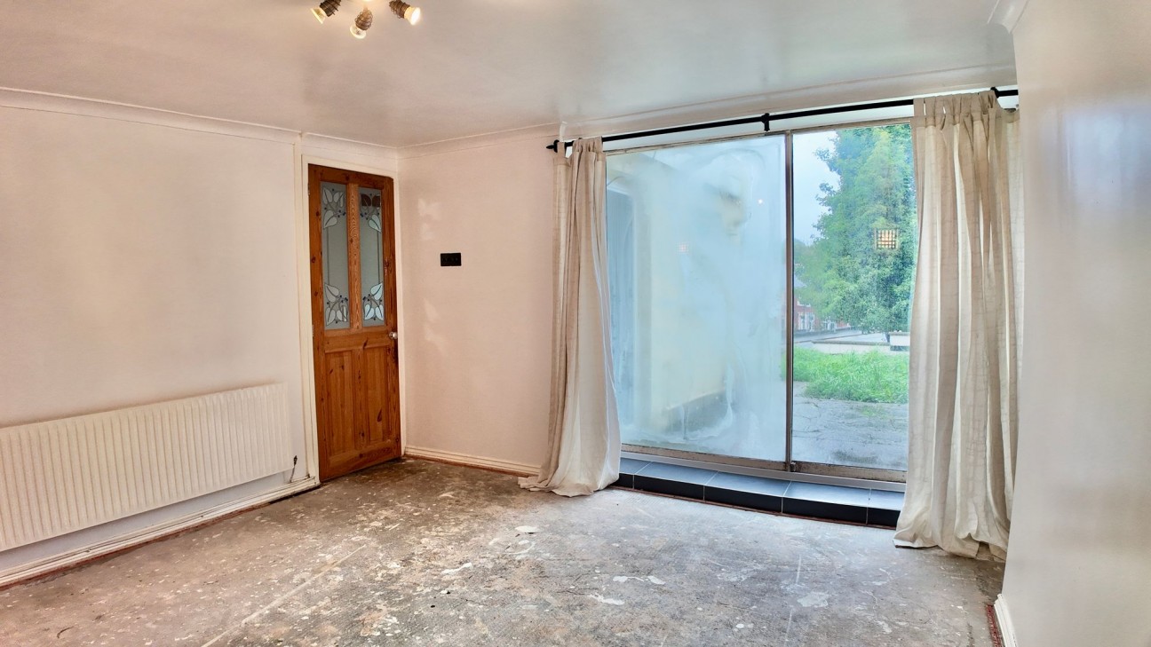 Hafod Fan Terrace, Six Bells, NP13