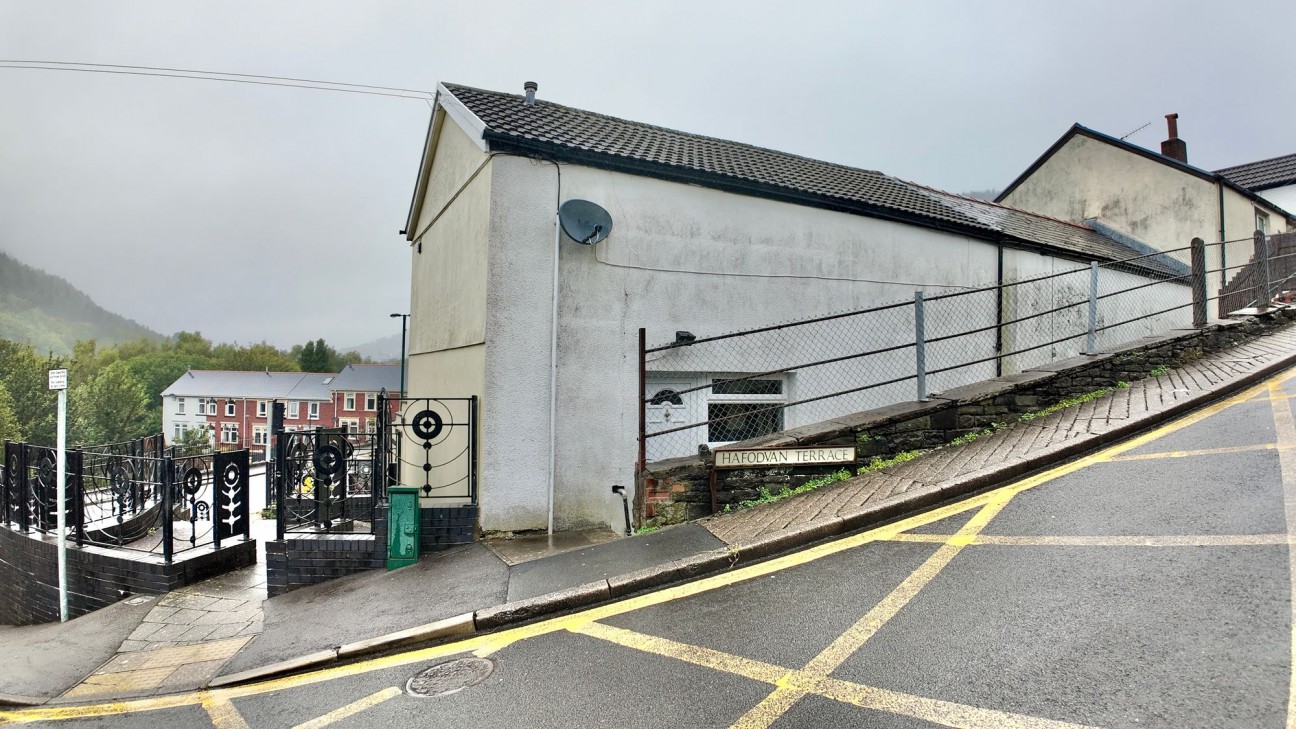 Hafod Fan Terrace, Six Bells, NP13