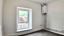 Queens Road, Elliots Town, NP24