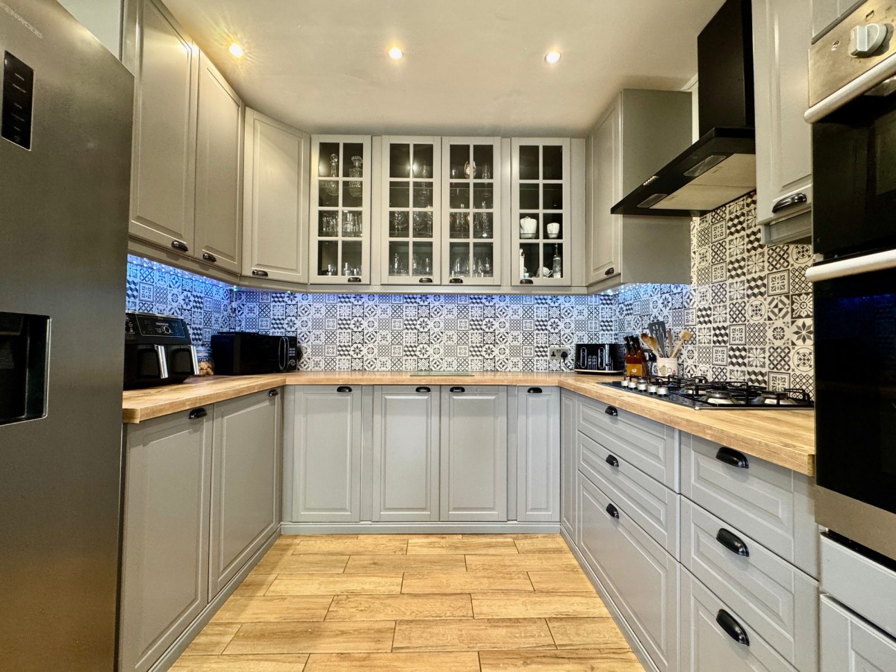 Cefn Road, Blackwood, NP12
