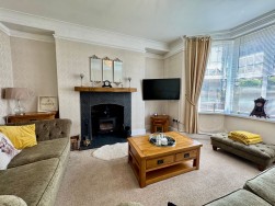 Cefn Road, Blackwood, NP12
