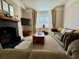 Cefn Road, Blackwood, NP12