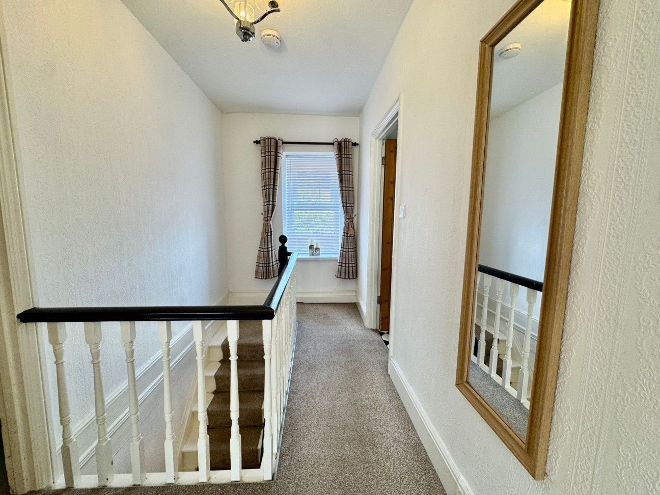 Cefn Road, Blackwood, NP12