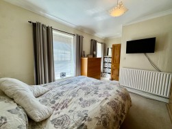 Cefn Road, Blackwood, NP12