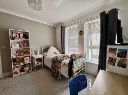 Cefn Road, Blackwood, NP12