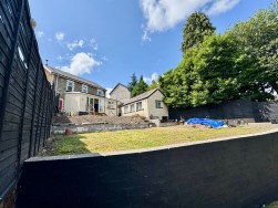 Cefn Road, Blackwood, NP12