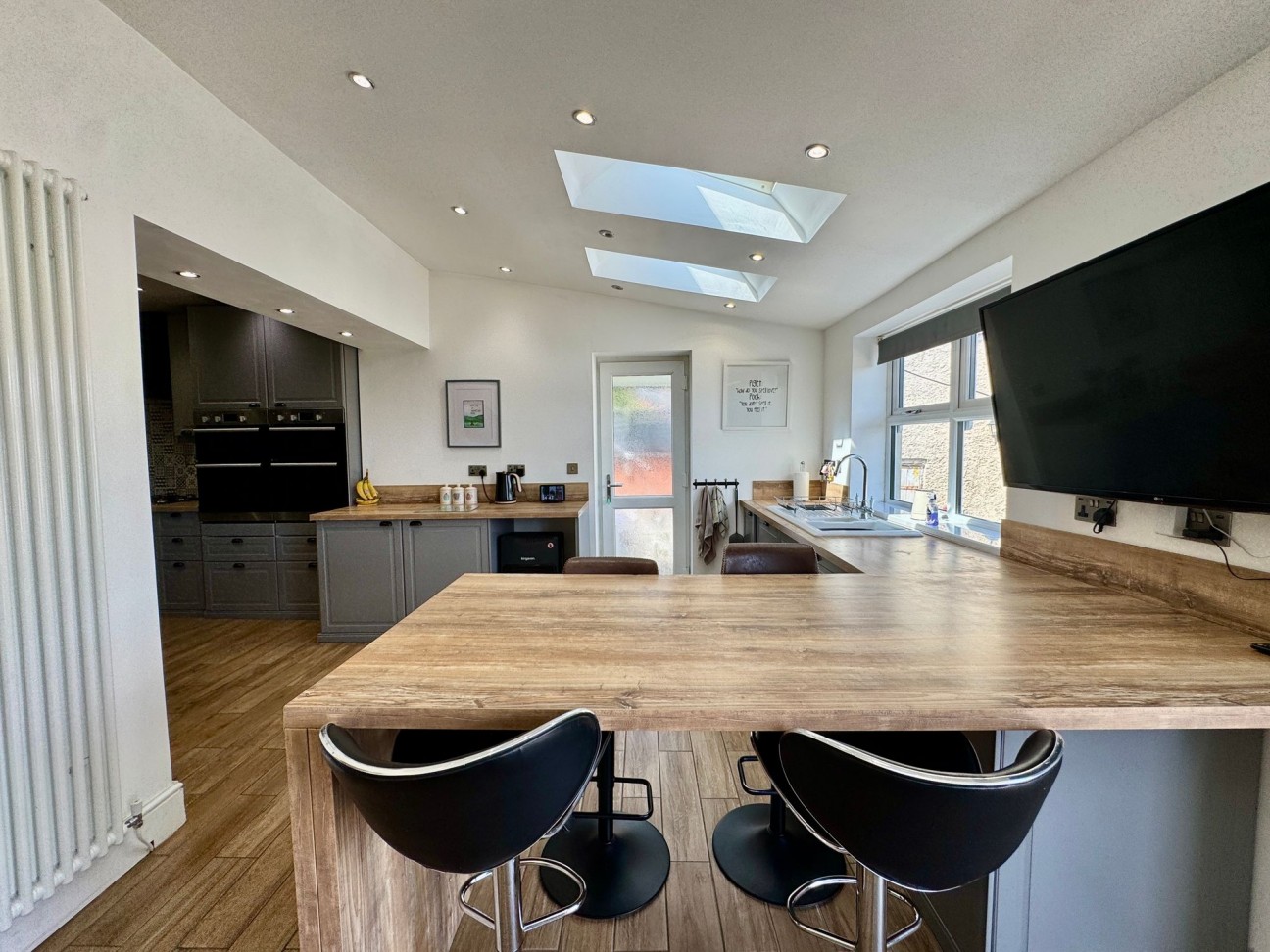 Cefn Road, Blackwood, NP12