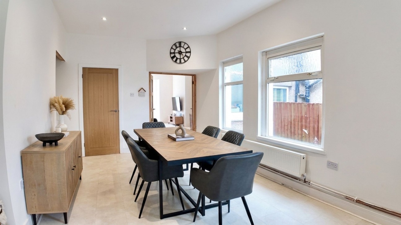 Gordon Road, Blackwood, NP12