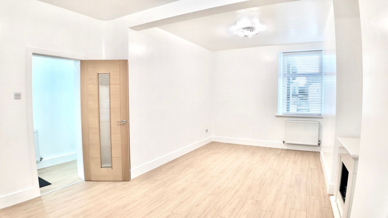 Gordon Road, Blackwood, NP12