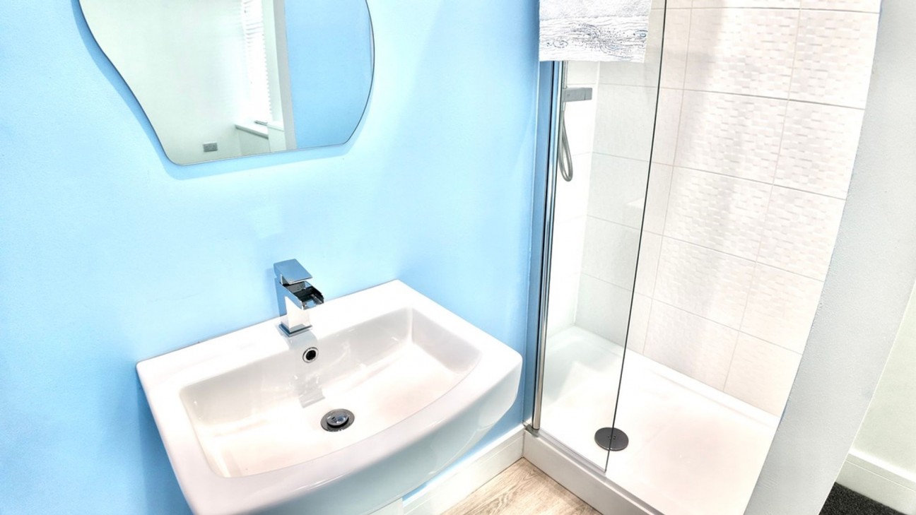 Gordon Road, Blackwood, NP12