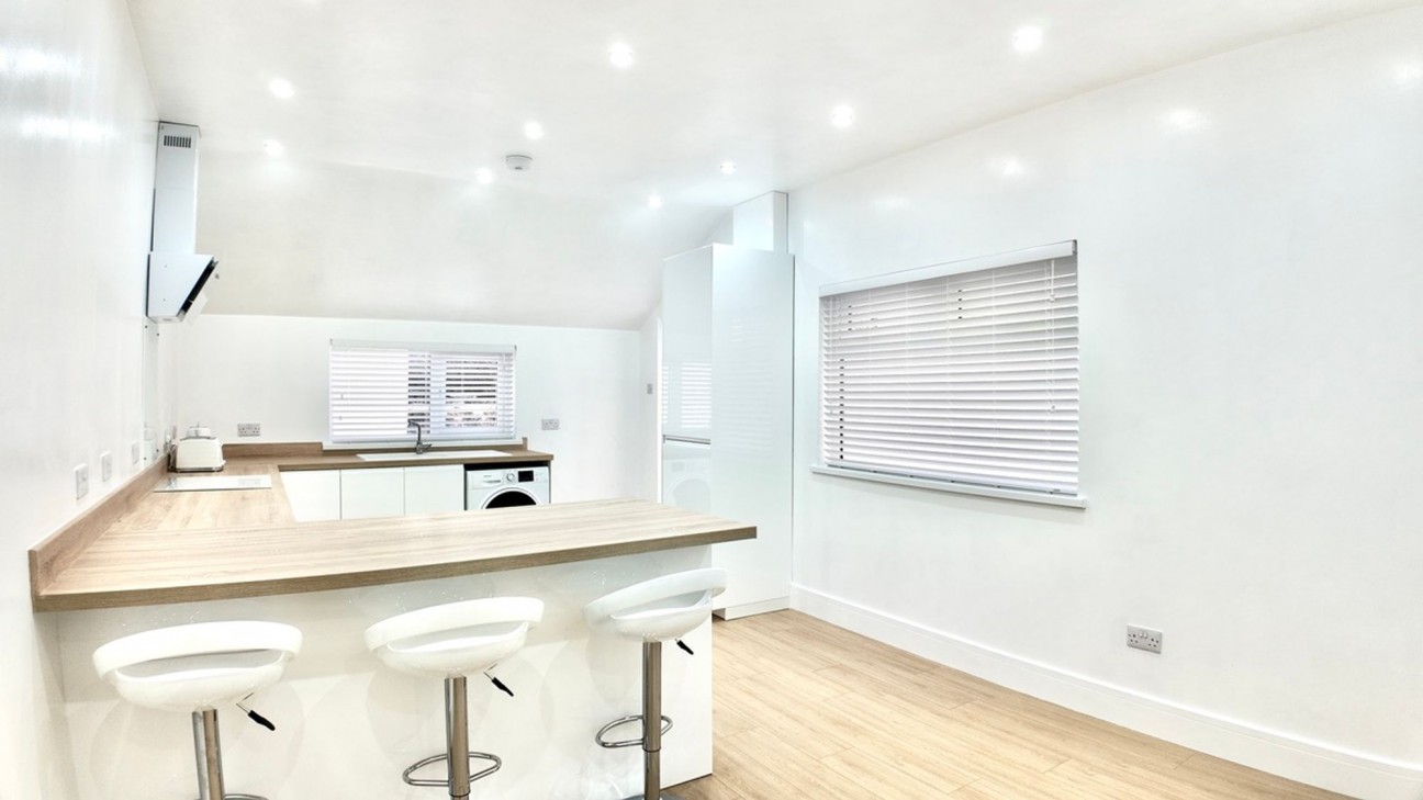 Gordon Road, Blackwood, NP12